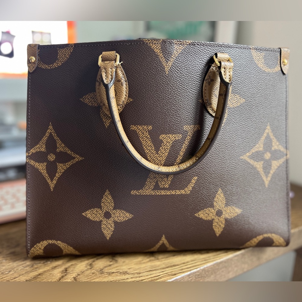 Sold Authentic Louis Vuitton OnTheGo MM